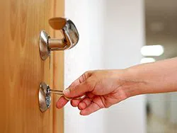 Locksmith Of Alameda Alameda, CA 510-214-1089 - locksmith-service-1